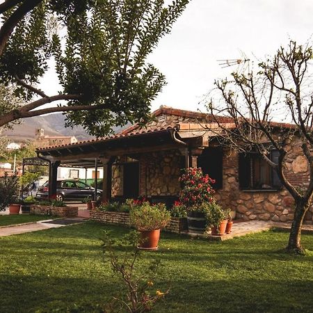 Apartamentos Rurales Fuente Chiquita Hervás Exterior foto